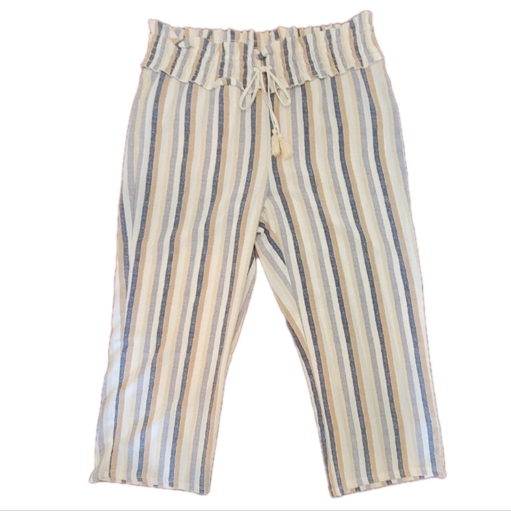 89th & Madison Cream and Blue Casual Capri Pants